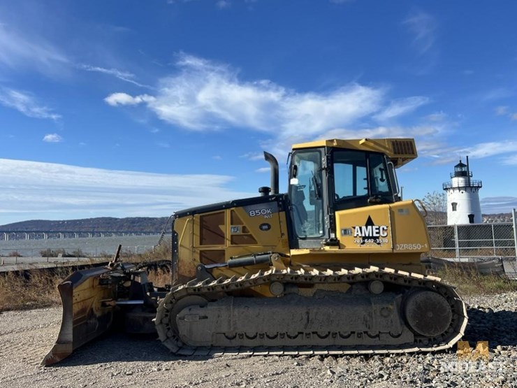 2012-deere-850k-wlt-image-3