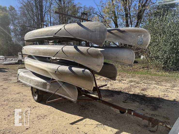 canoe-trailer-w/-canoes-image-2