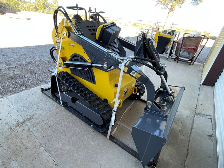#223-•-mini-skid-steer-loader-image-29