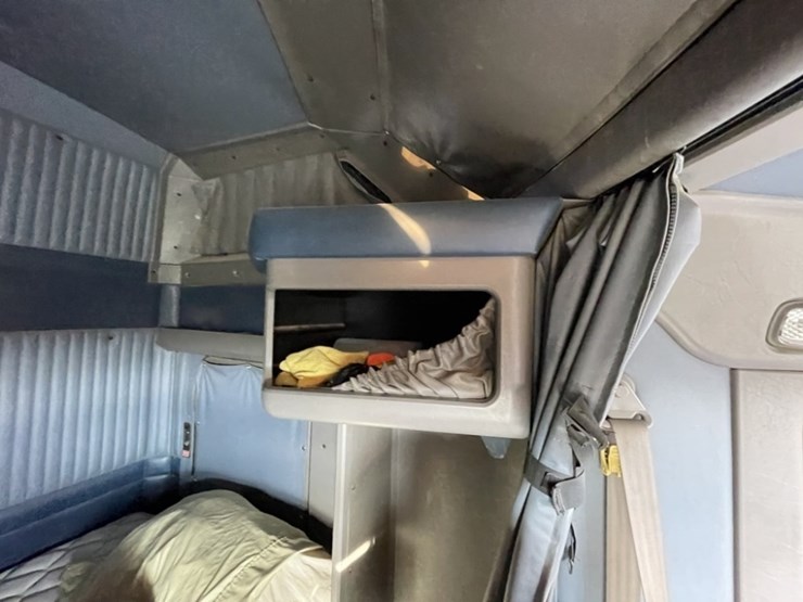 2010-kenworth-t800-image-51