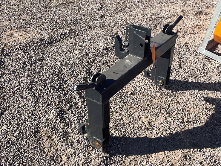 #235-•-class-1-tractors-quick-hitch-image-7