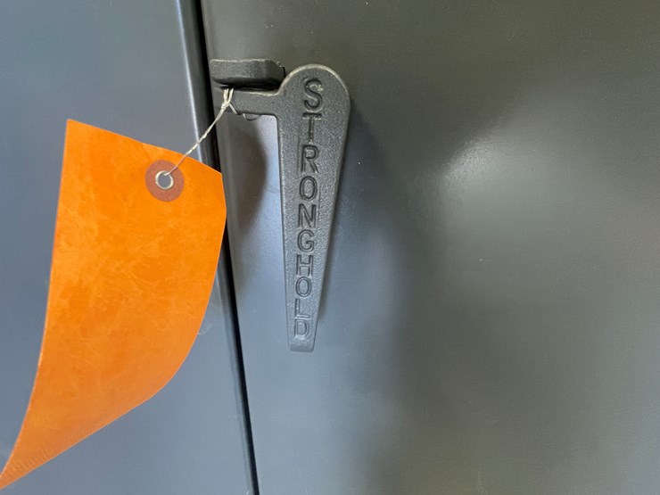 #268-•-stronghold-industrial-metal-cabinet-image-9