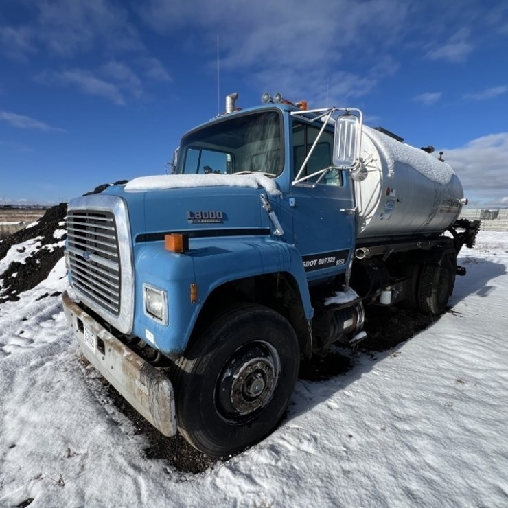 FORD L8000