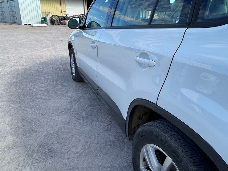 #3-•-volkswagen-tiguan-(nm-title-in-delay)-image-40