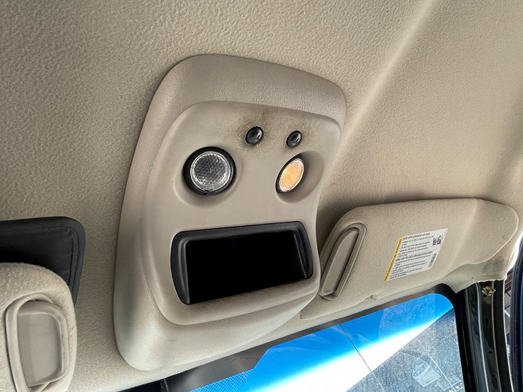 #5-•-2003-chevy-silverado-truck-(has-az-title)-image-68