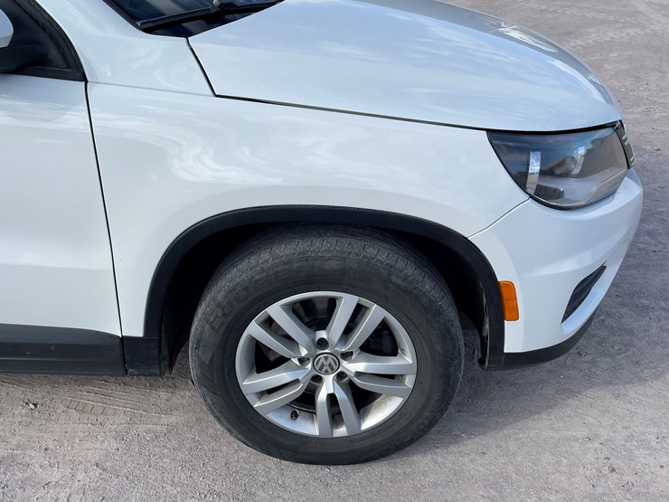 #3-•-volkswagen-tiguan-(nm-title-in-delay)-image-27