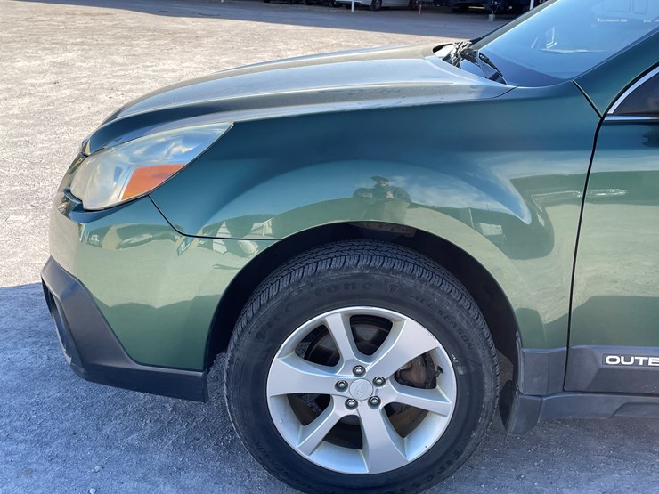 #8-•-2014-subaru-legacy-wagon-(nm-title-in-delay)-image-19