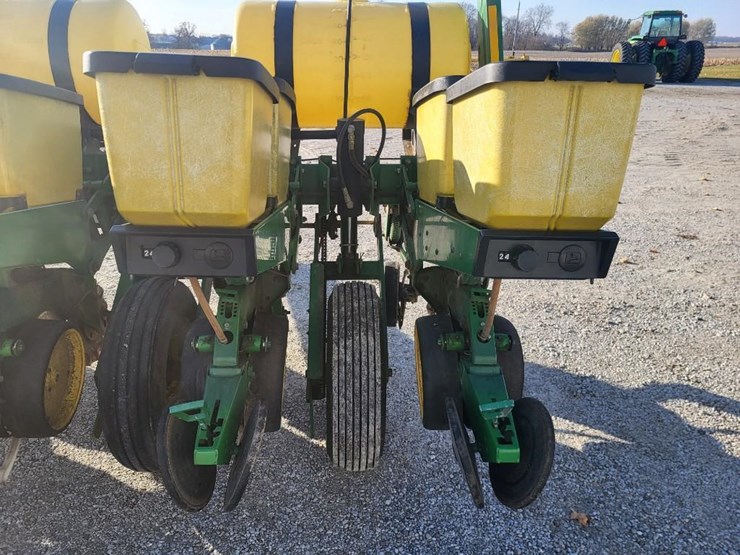 john-deere-7200-image-20