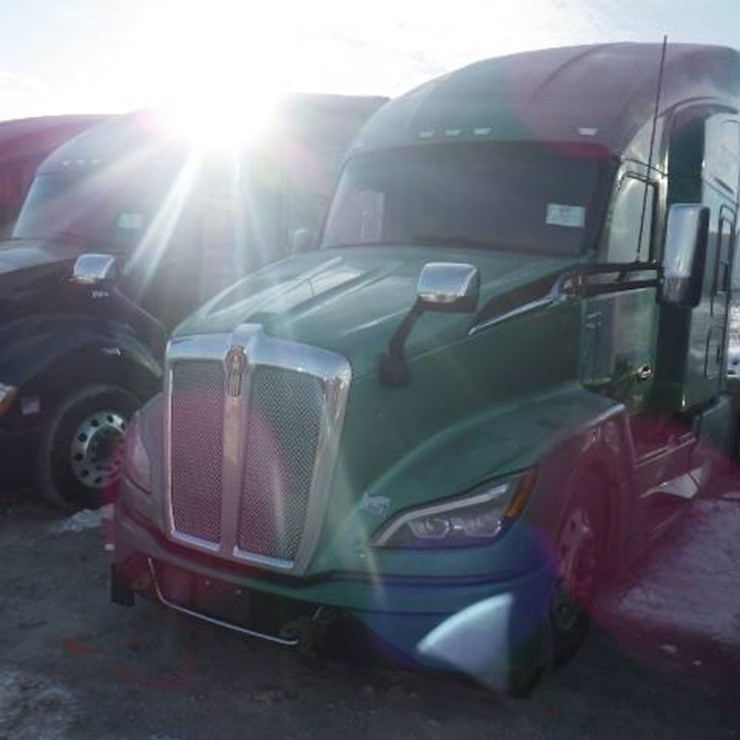 2022 KENWORTH T680