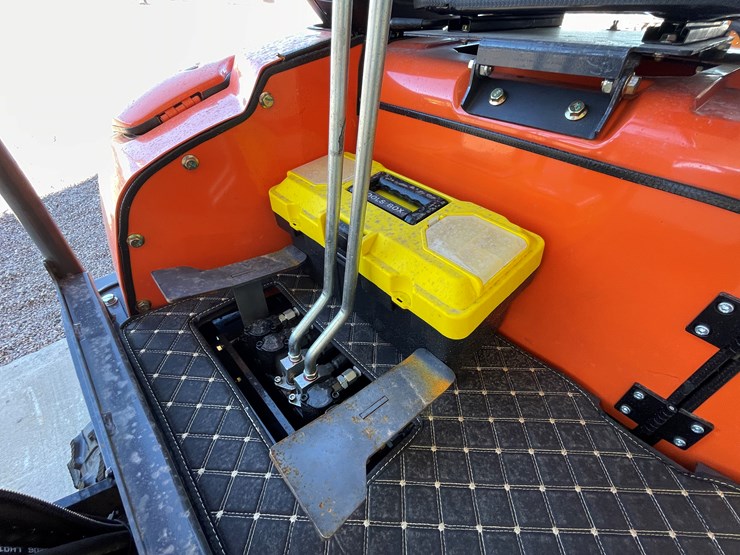 #236-•-mini-excavator-image-19