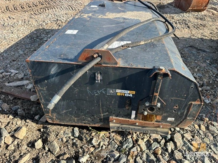 deere-br84-broom-attachment-xx00067-image-6