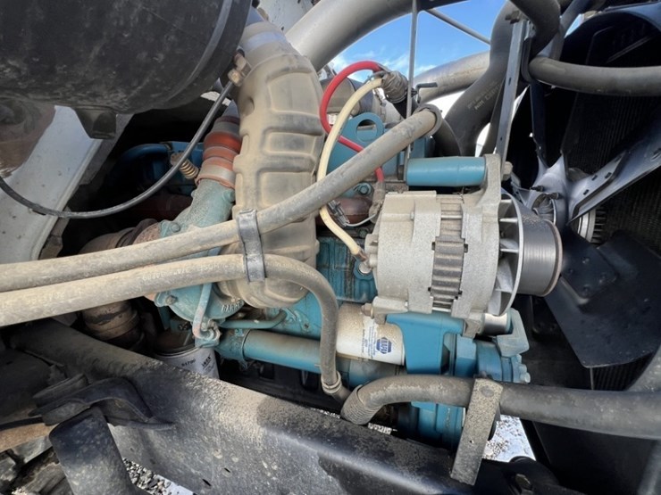 1996-international-4700-image-14