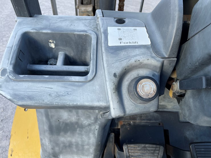 #15-•-2015-cat-forklift-image-71