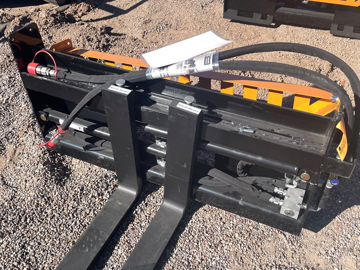 #208-•-pallet-fork-hydraulic-adjustable-image-8