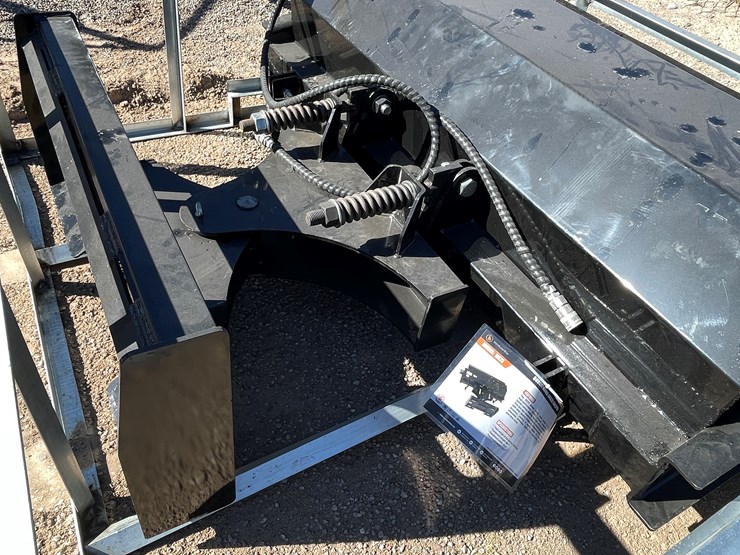 #253-•-bobcat-manual-angled-sweeper-image-13