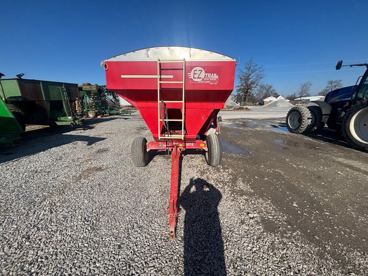 #1566-•-ez-trail-seed-wagon-image-3