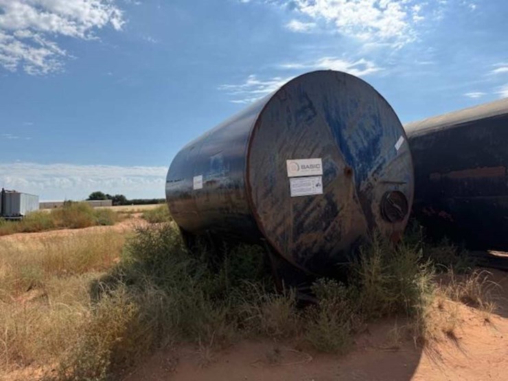 skidded-frac-tank-image-1