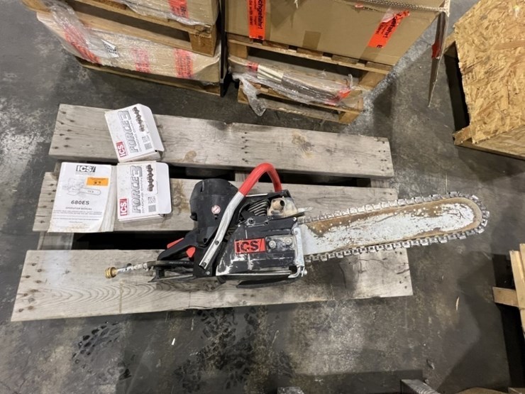 2018-ics-680es-concrete-chainsaw-image-1