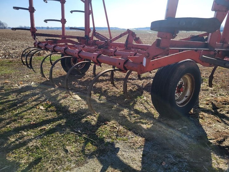 allis-chalmers-1300-field-cultivator-image-23
