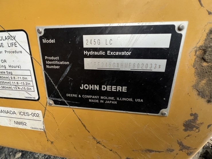 deere-245g-lc-image-23