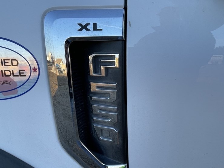 2022-ford-f550-xl-sd-image-16