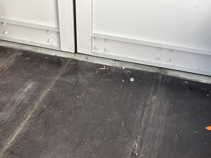 #199-•-40'-high-cube-multi-door-container-image-24