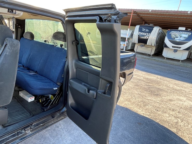 #5-•-2003-chevy-silverado-truck-(has-az-title)-image-56