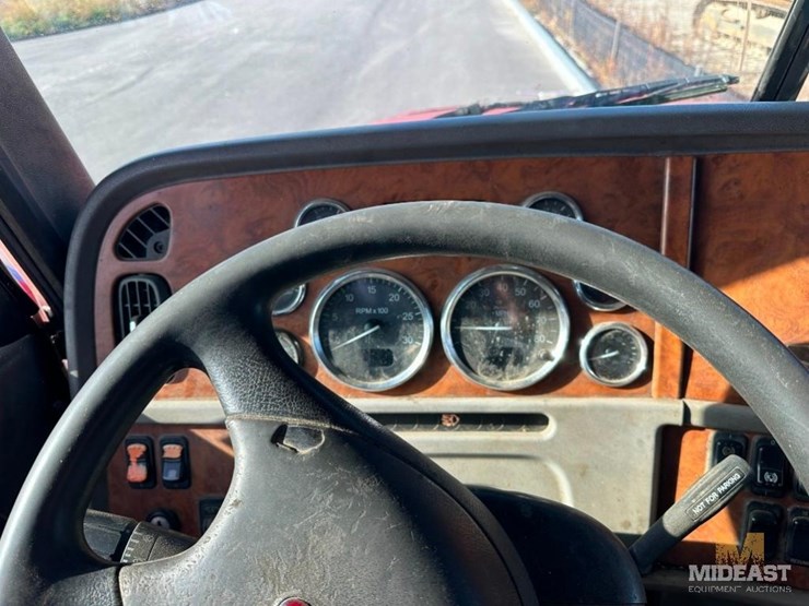 2006-peterbilt-fuel-truck-xx75502-image-30