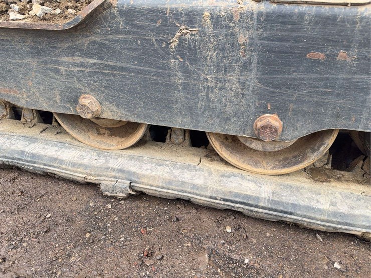 2024-bobcat-t650-image-18