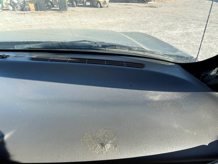 #5-•-2003-chevy-silverado-truck-(has-az-title)-image-89