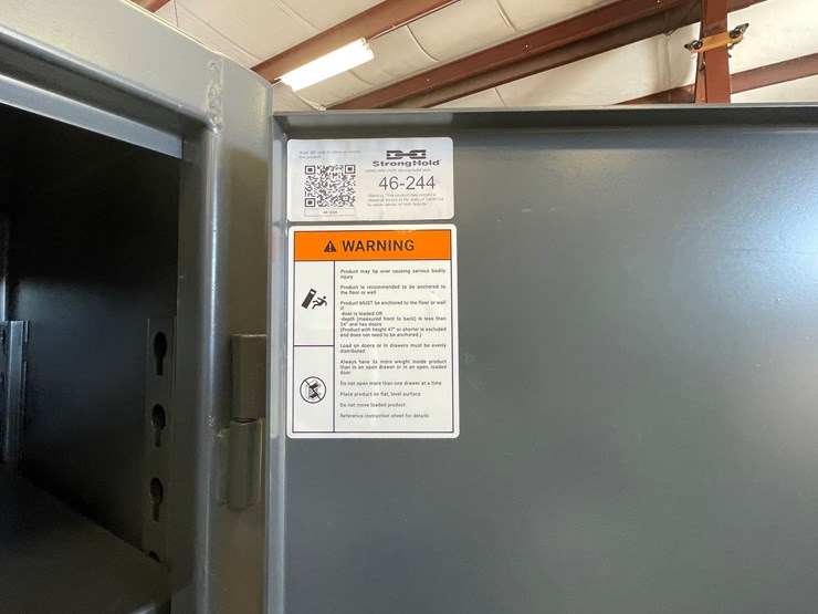 #268-•-stronghold-industrial-metal-cabinet-image-12