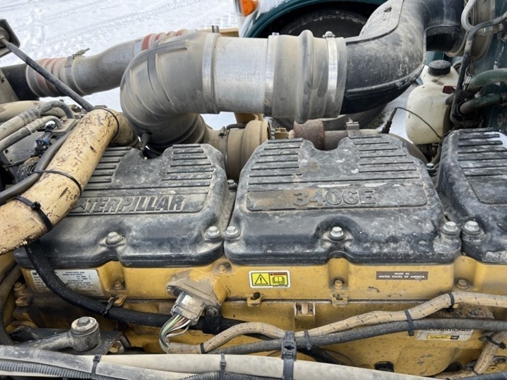 1998-peterbilt-379-image-10