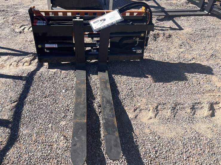 #210-•-pallet-fork-hydraulic-adjustable-image-14