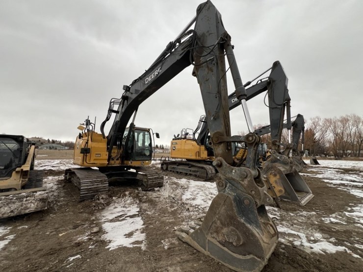 deere-245g-lc-image-6