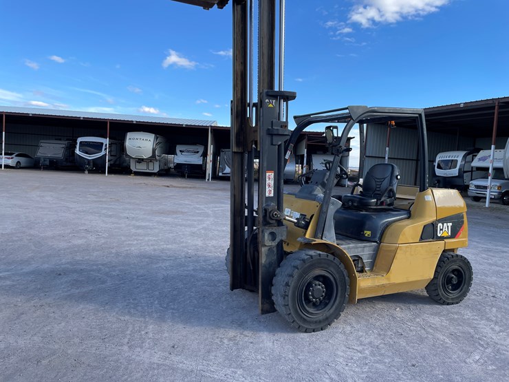 #15-•-2015-cat-forklift-image-88