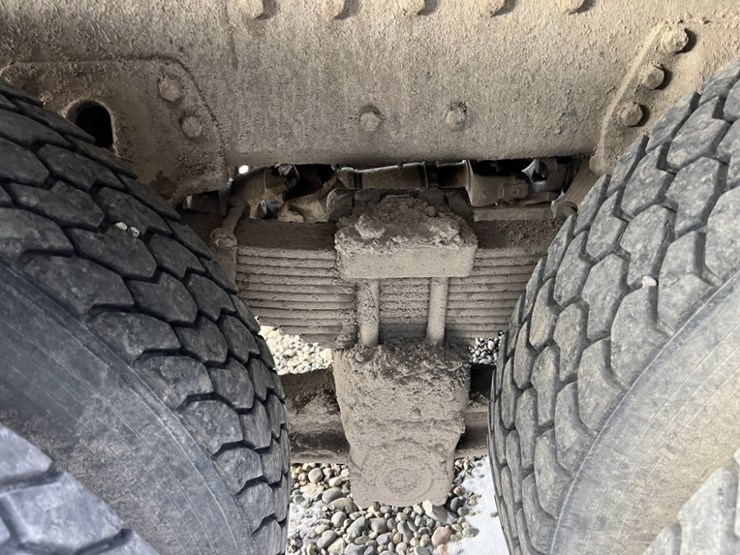 1998-peterbilt-379-image-26