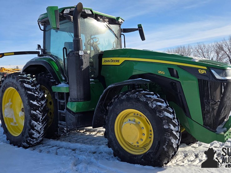 john-deere-8r-250-image-3