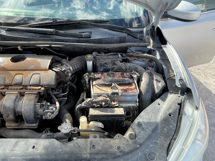 #4-•-2013-nissan-sentra-(has-nm-title)-image-120