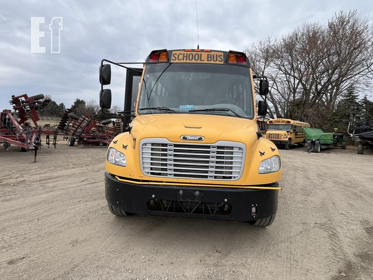 2015-thomas-saf-t-liner-c2-image-13