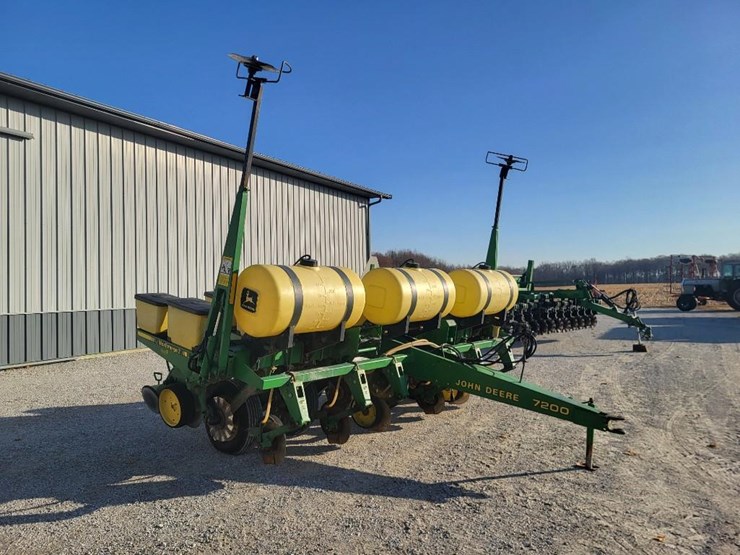john-deere-7200-image-7