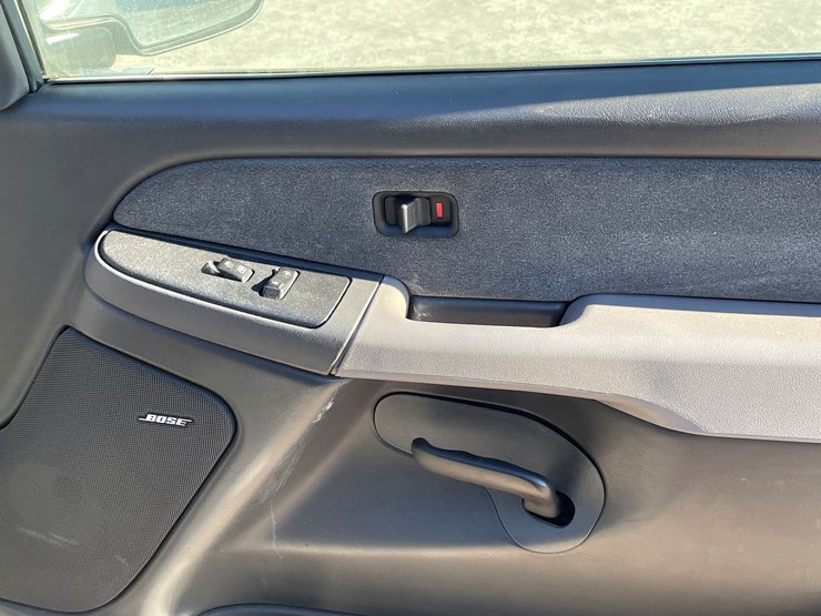 #5-•-2003-chevy-silverado-truck-(has-az-title)-image-53