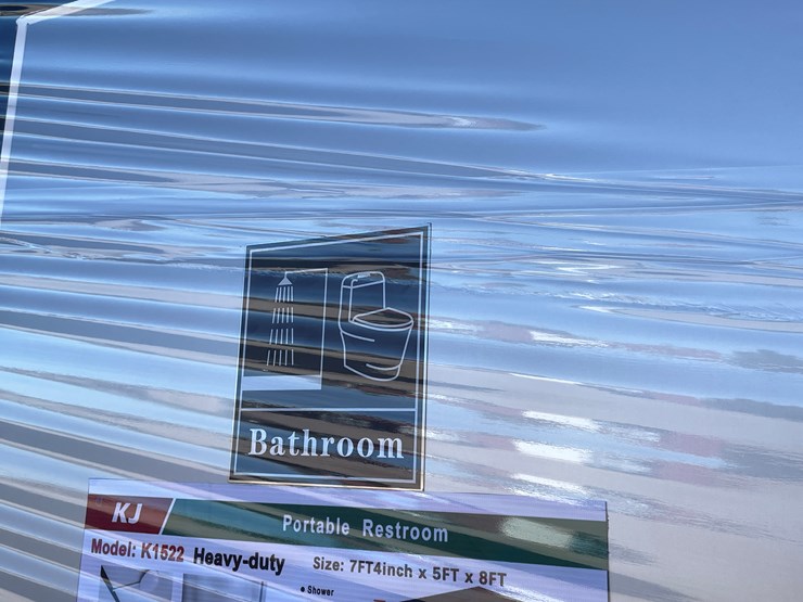 #350-•-portable-restroom-image-12