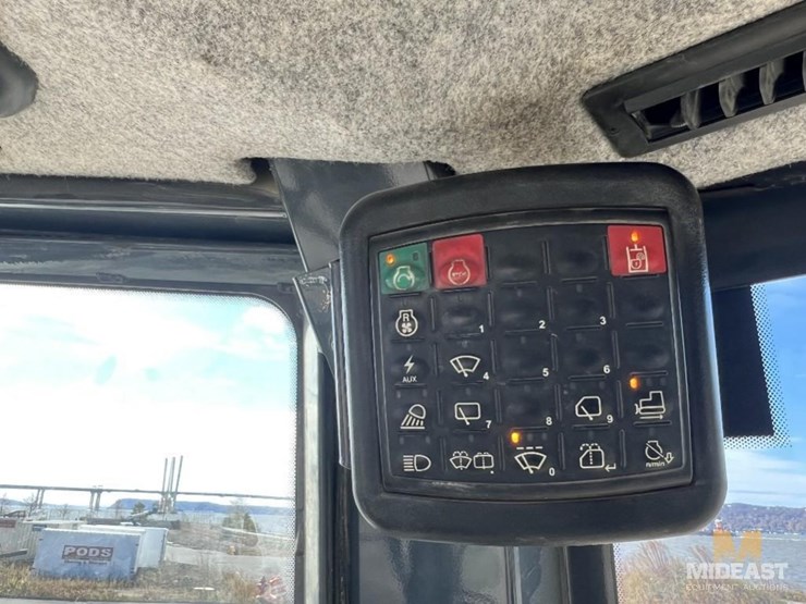 2012-deere-850k-wlt-image-39