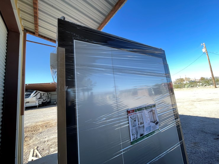 #350-•-portable-restroom-image-23