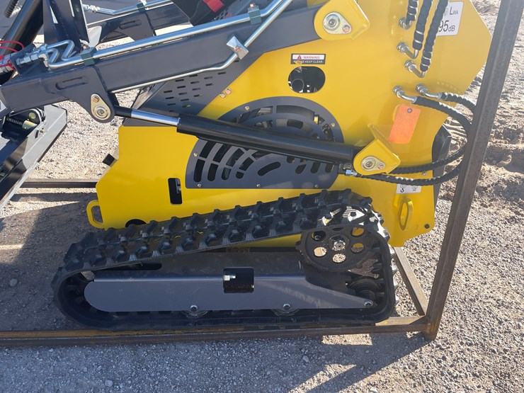 #224-•-mini-skid-steer-loader-image-25