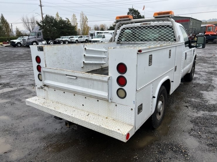 2008-ford-f250-xl-image-4