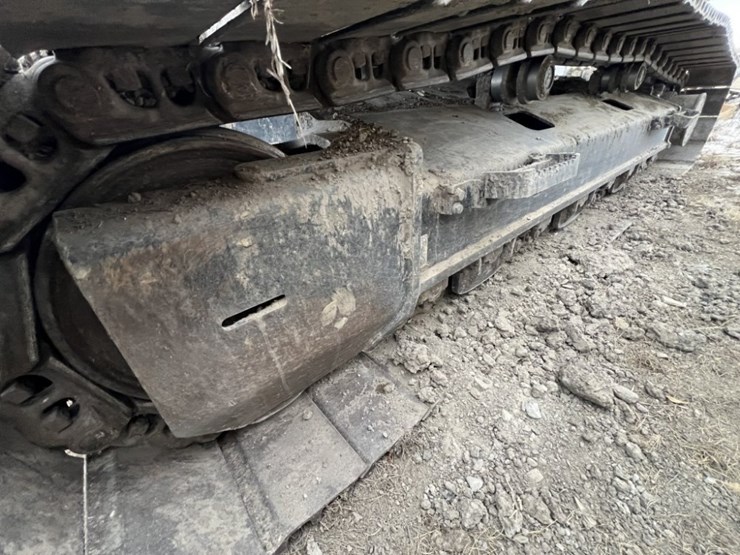 deere-345g-lc-image-10