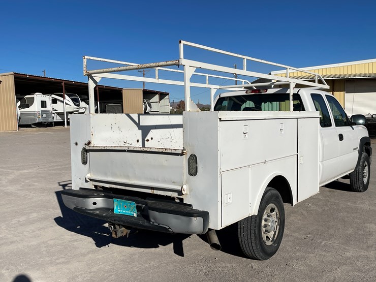 2007-chevrolet-silverado-2500-image-39