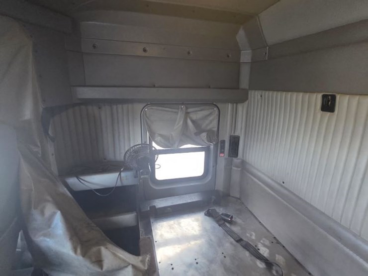 kenworth-t660-image-14