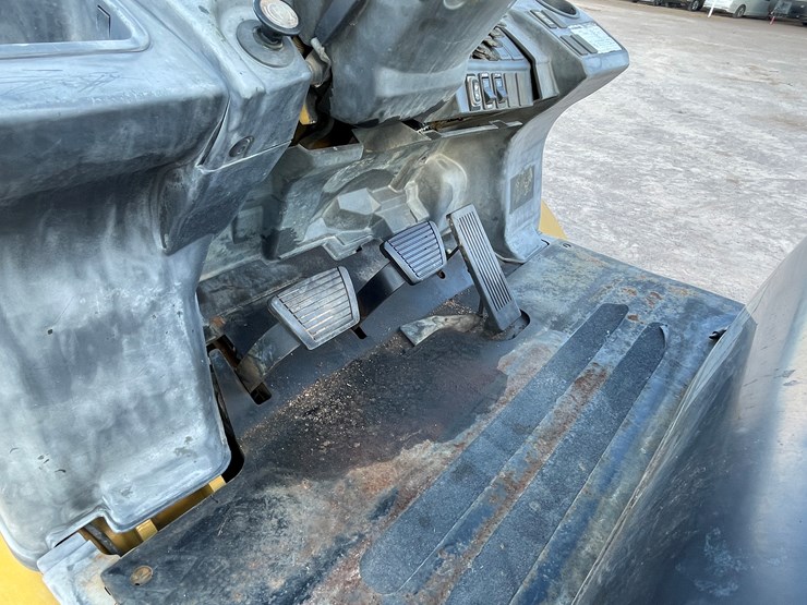 #15-•-2015-cat-forklift-image-62